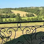 Chateau De Mauhic - 15th Century Bed & Breakfast