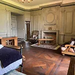 Chateau De Mauhic - 15th Century Bed & Breakfast *