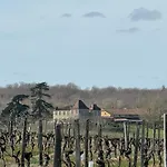 Chateau De Mauhic - 15th Century Bed & Breakfast Loubedat