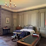 Chateau De Mauhic - 15th Century Bed & Breakfast *