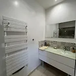 Bed & Breakfast Chateau De Mauhic - 15th Century Loubedat