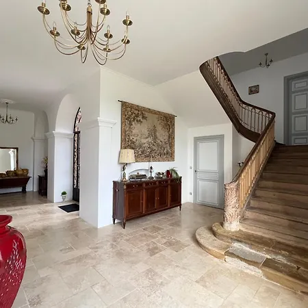 Chateau De Mauhic - 15th Century Bed & Breakfast