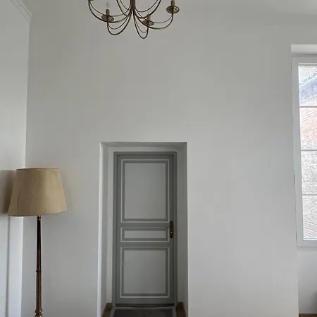 Chateau De Mauhic - 15th Century Bed & Breakfast *