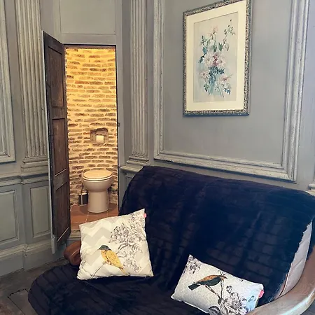 Bed & Breakfast Chateau De Mauhic - 15th Century