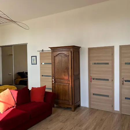 Chateau De Mauhic - 15th Century Bed & Breakfast