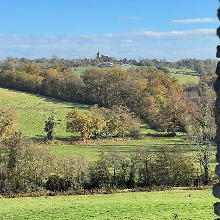 Bed & Breakfast Chateau De Mauhic - 15th Century Loubedat