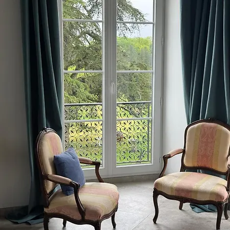 Bed and breakfast Chateau De Mauhic - 15th Century Loubedat