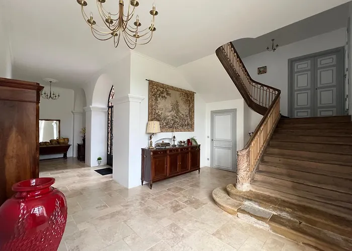 Chateau De Mauhic - 15th Century Bed and breakfast