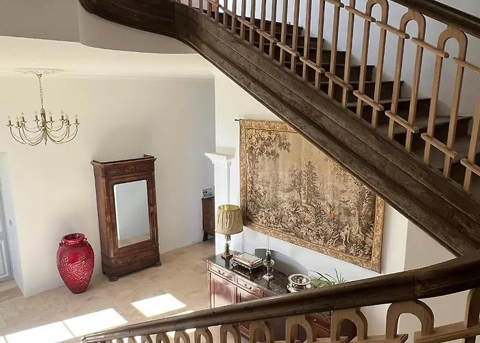 Chateau De Mauhic - 15th Century Bed and breakfast