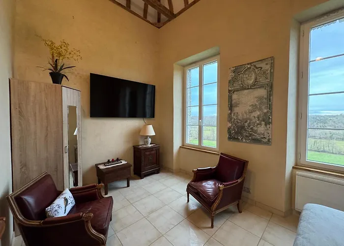 Chateau De Mauhic - 15th Century Bed and breakfast *