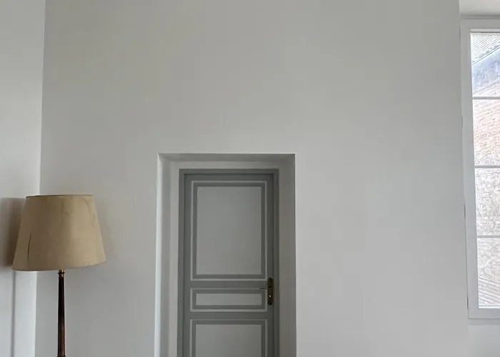 Chateau De Mauhic - 15th Century Bed and breakfast *