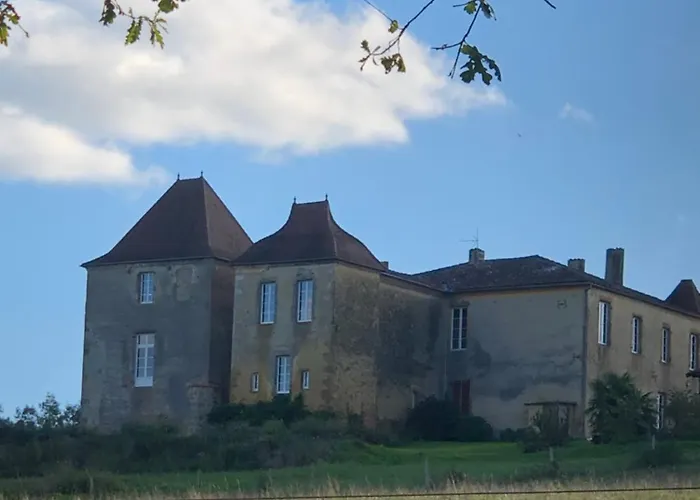 Chateau De Mauhic - 15th Century *