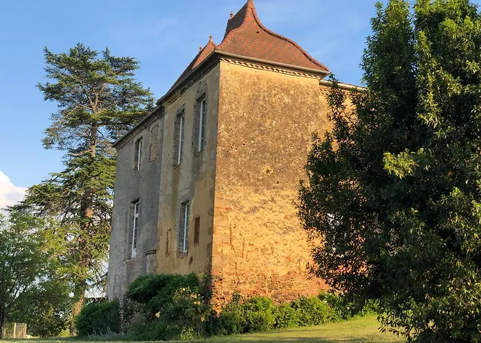 Chateau De Mauhic - 15th Century * Loubedat