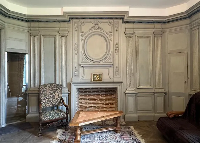 Chateau De Mauhic - 15th Century Bed and breakfast *