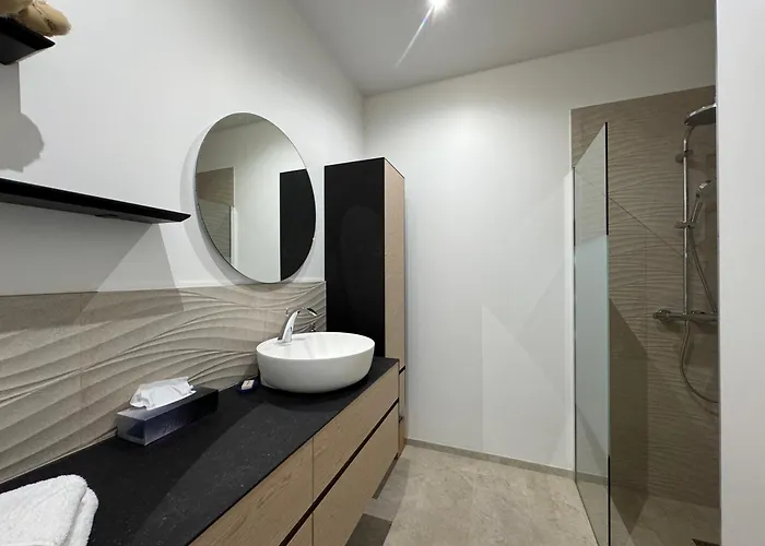 Chateau De Mauhic - 15th Century Bed and breakfast Loubedat