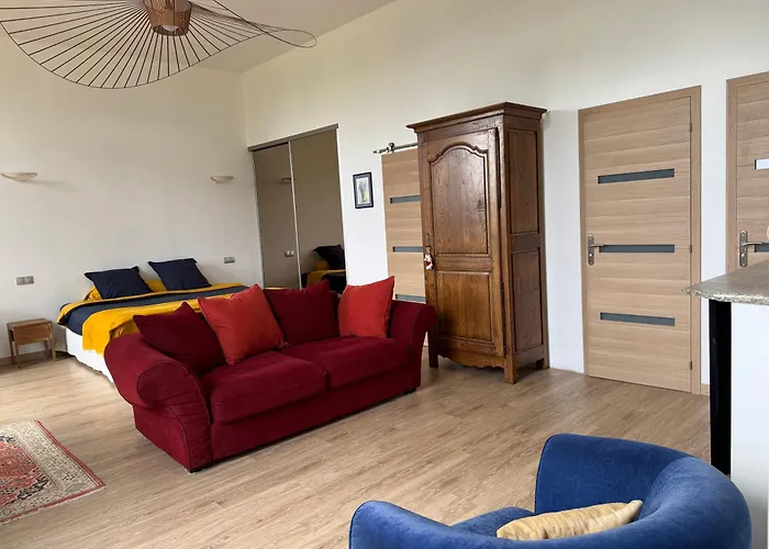 Chateau De Mauhic - 15th Century * Loubedat