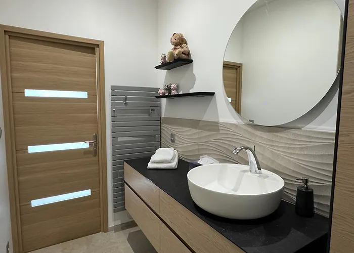 Chateau De Mauhic - 15th Century *