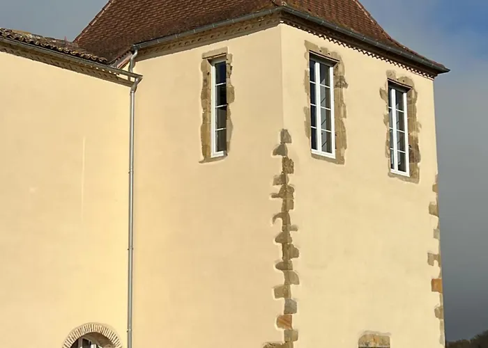 Bed and breakfast Chateau De Mauhic - 15th Century *