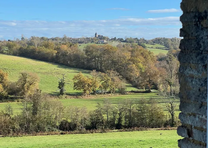 Bed and breakfast Chateau De Mauhic - 15th Century Loubedat
